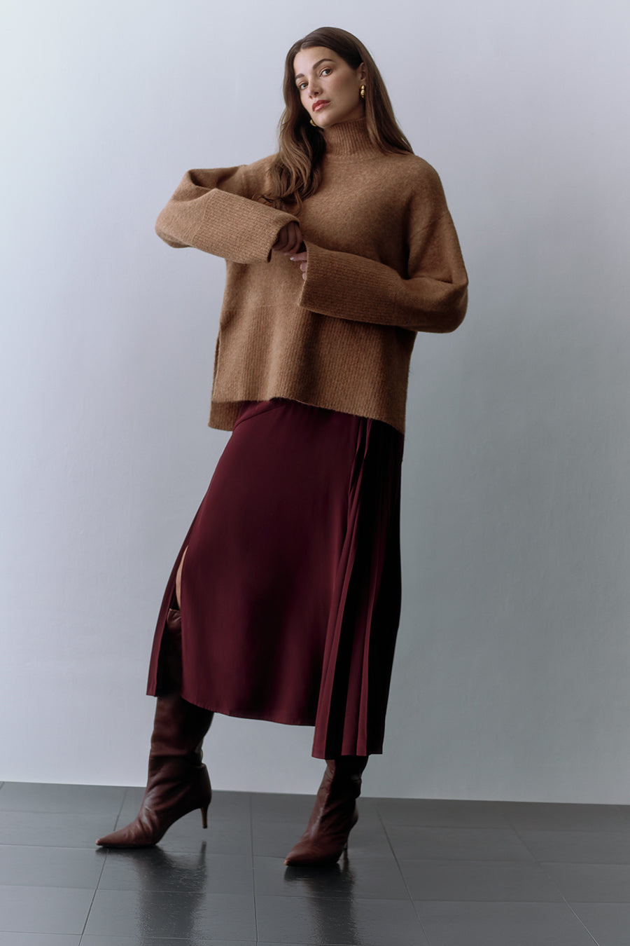 Alpaca Wool Relaxed Turtleneck Sweater Camel / Large