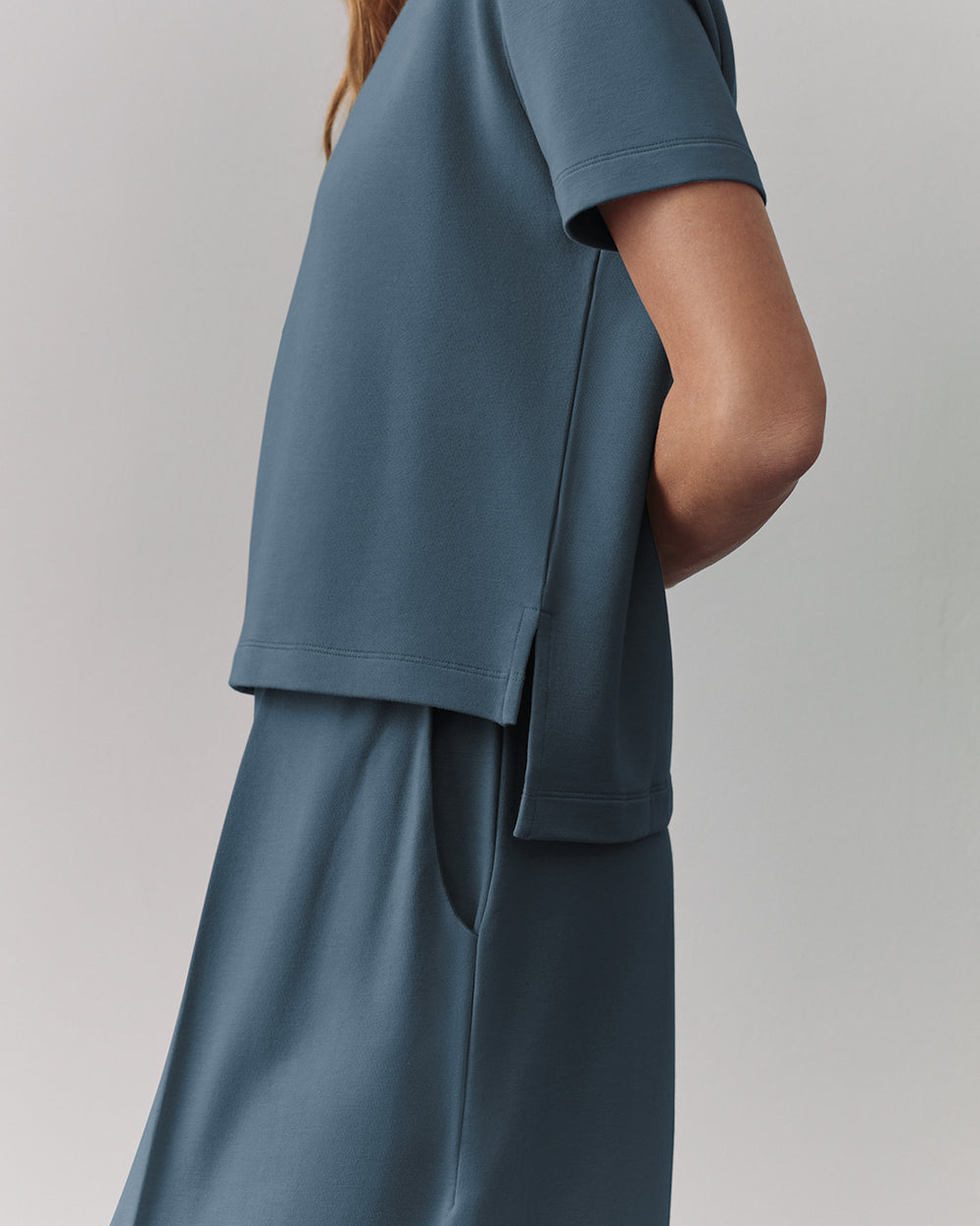 French Terry Cropped Tee Close up of a short-sleeve shirt hem detail