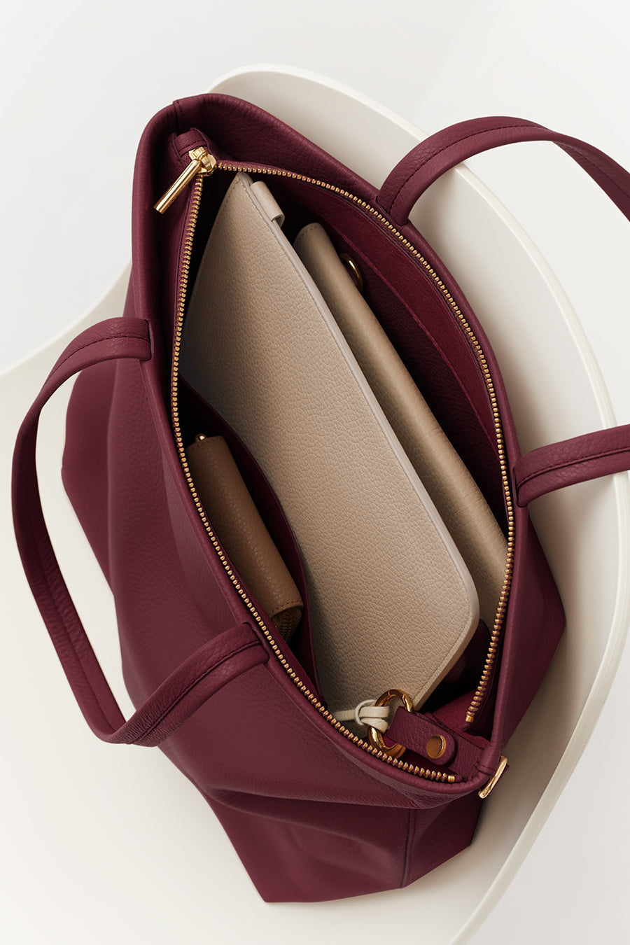 Tall Easy Zipper Tote Cherry / One Size