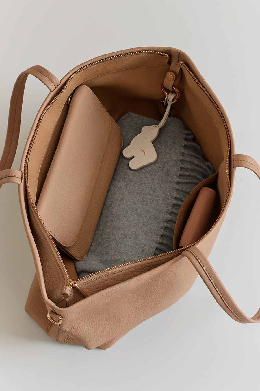 Classic Easy Zipper Tote Cappuccino / One Size
