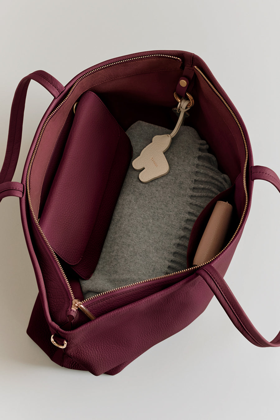 Classic Easy Zipper Tote Cherry / One Size