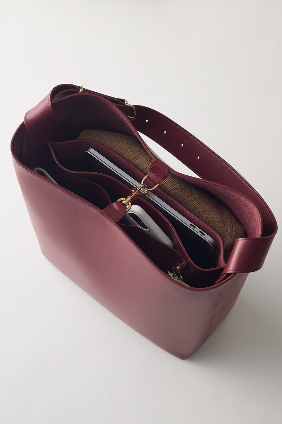 Oversized Linea Bag Cherry / One Size