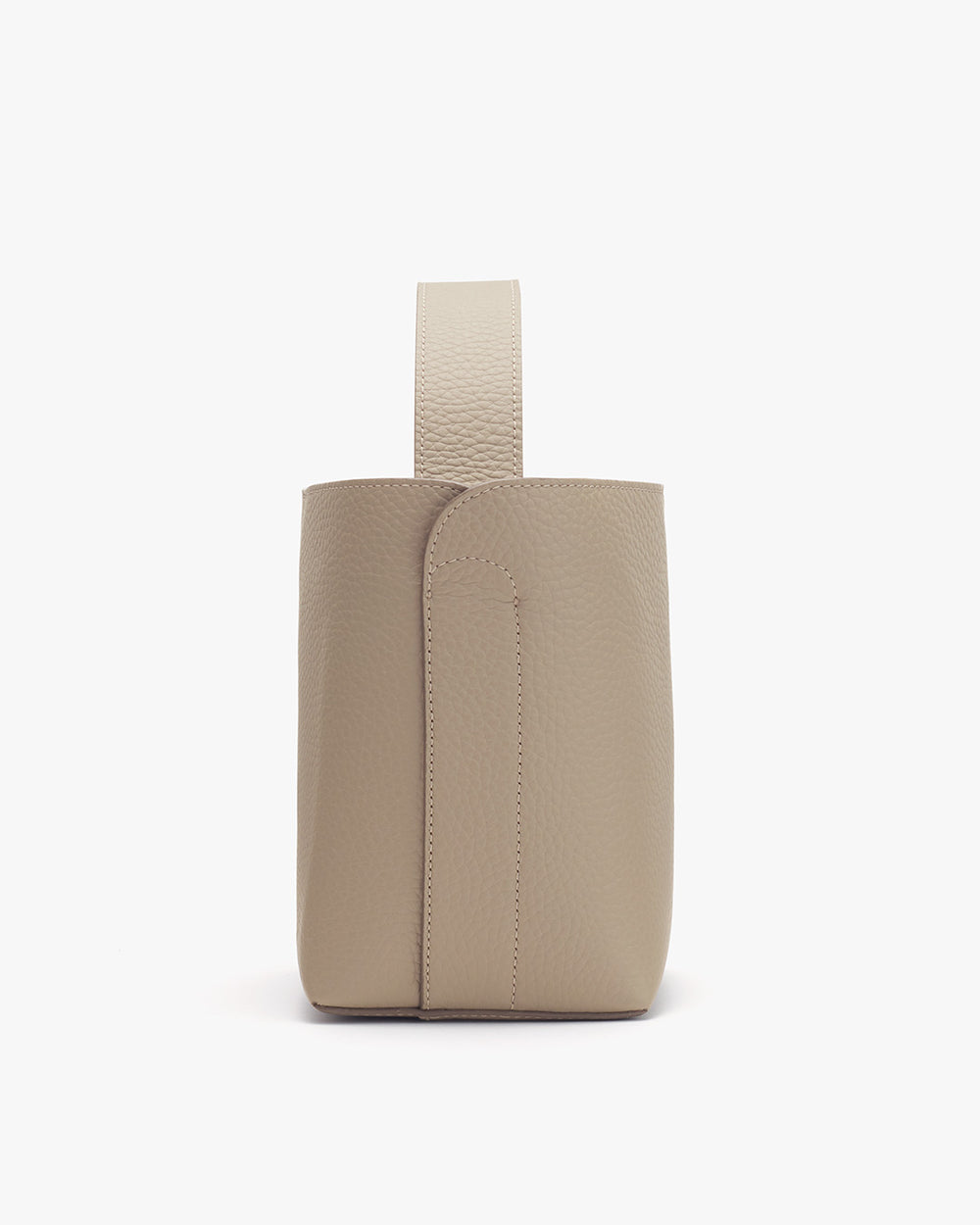 Mini Linea Bucket Bag Small bag with a vertical handle.