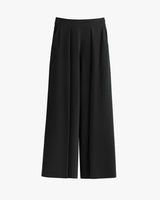 Wide-leg trousers with pleats.