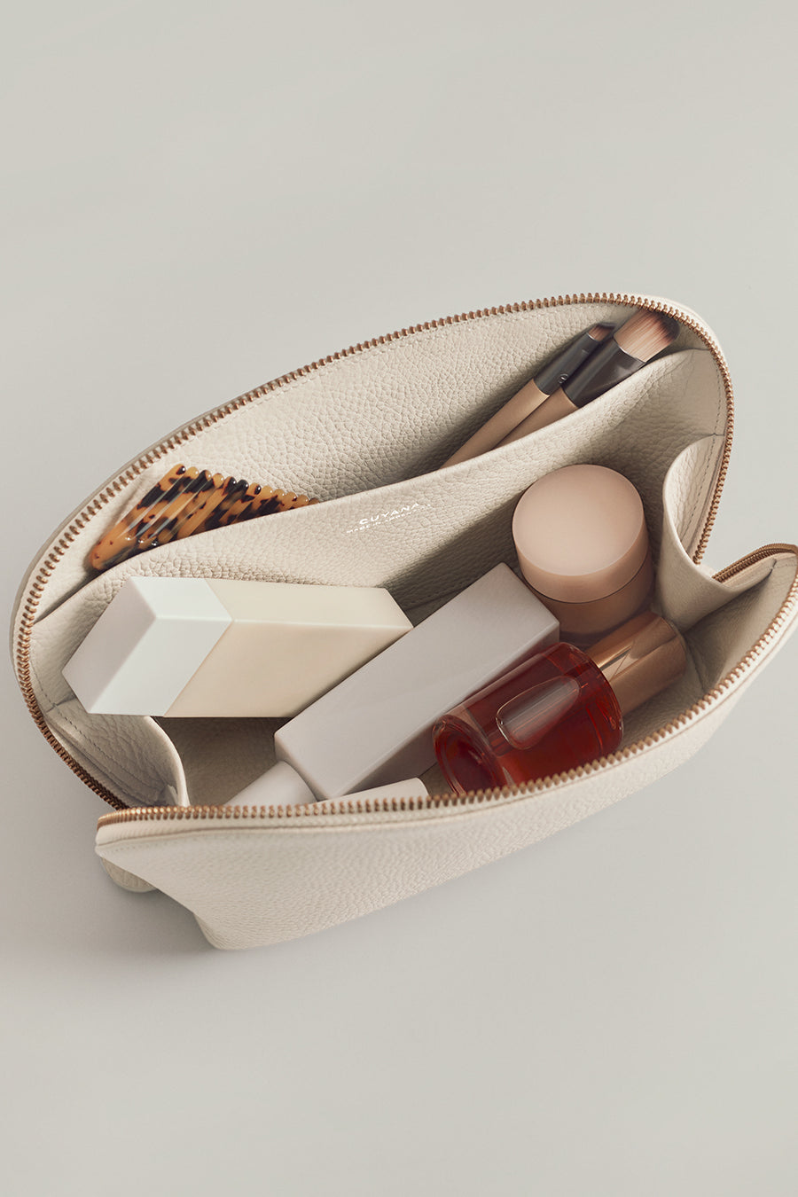 Medium Travel Case Ecru / One Size