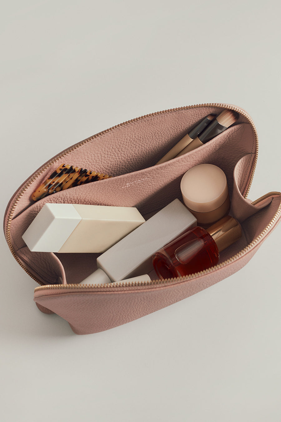Medium Travel Case Soft Rose / One Size