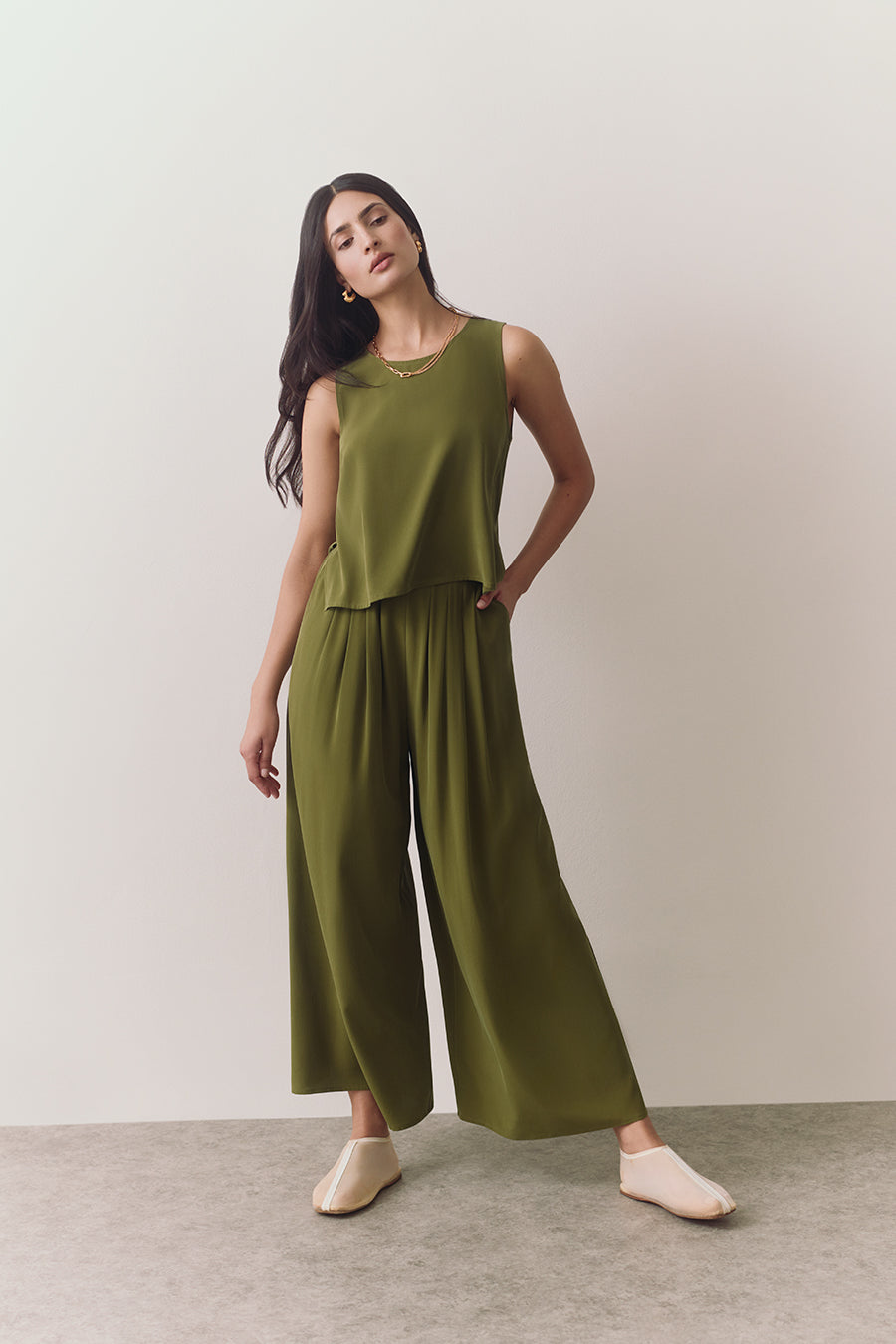 Washable Silk Cropped Overlay Tank Moss / Extra Small