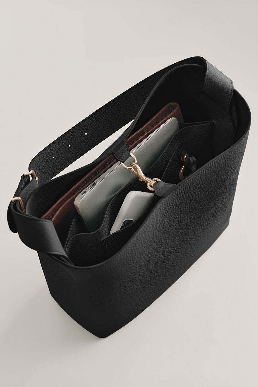 Oversized Linea Bag Black / One Size