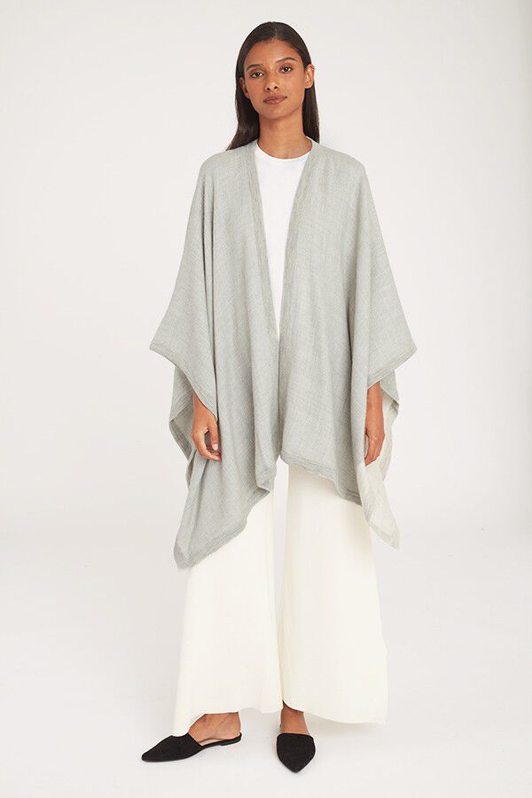 Baby Alpaca Square Edge Cape Light Heather Grey / One Size