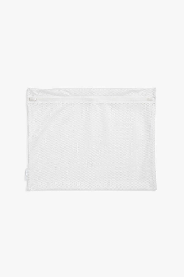 Large Mesh Wash Bag White / One Size