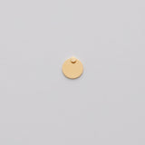 Single round pin on a flat surface