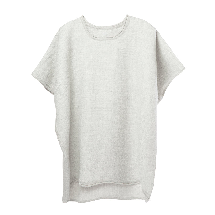 Plain short-sleeved T-shirt displayed against a neutral background.