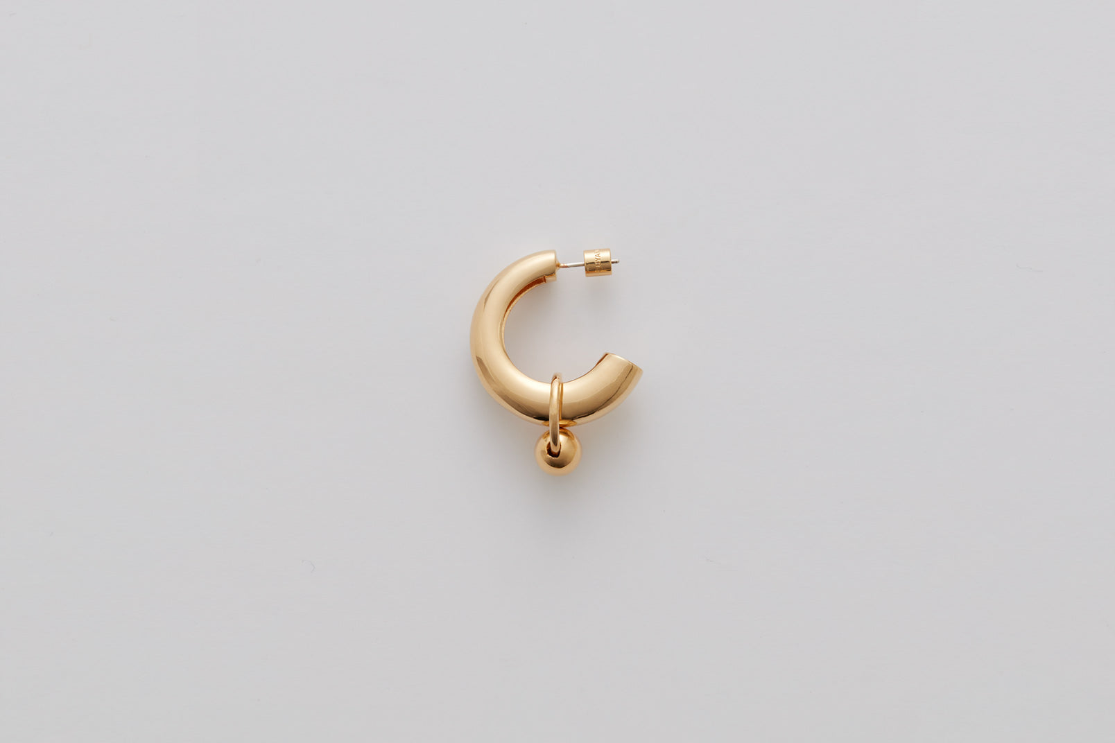 Crescent Hoop Earrings – Cuyana