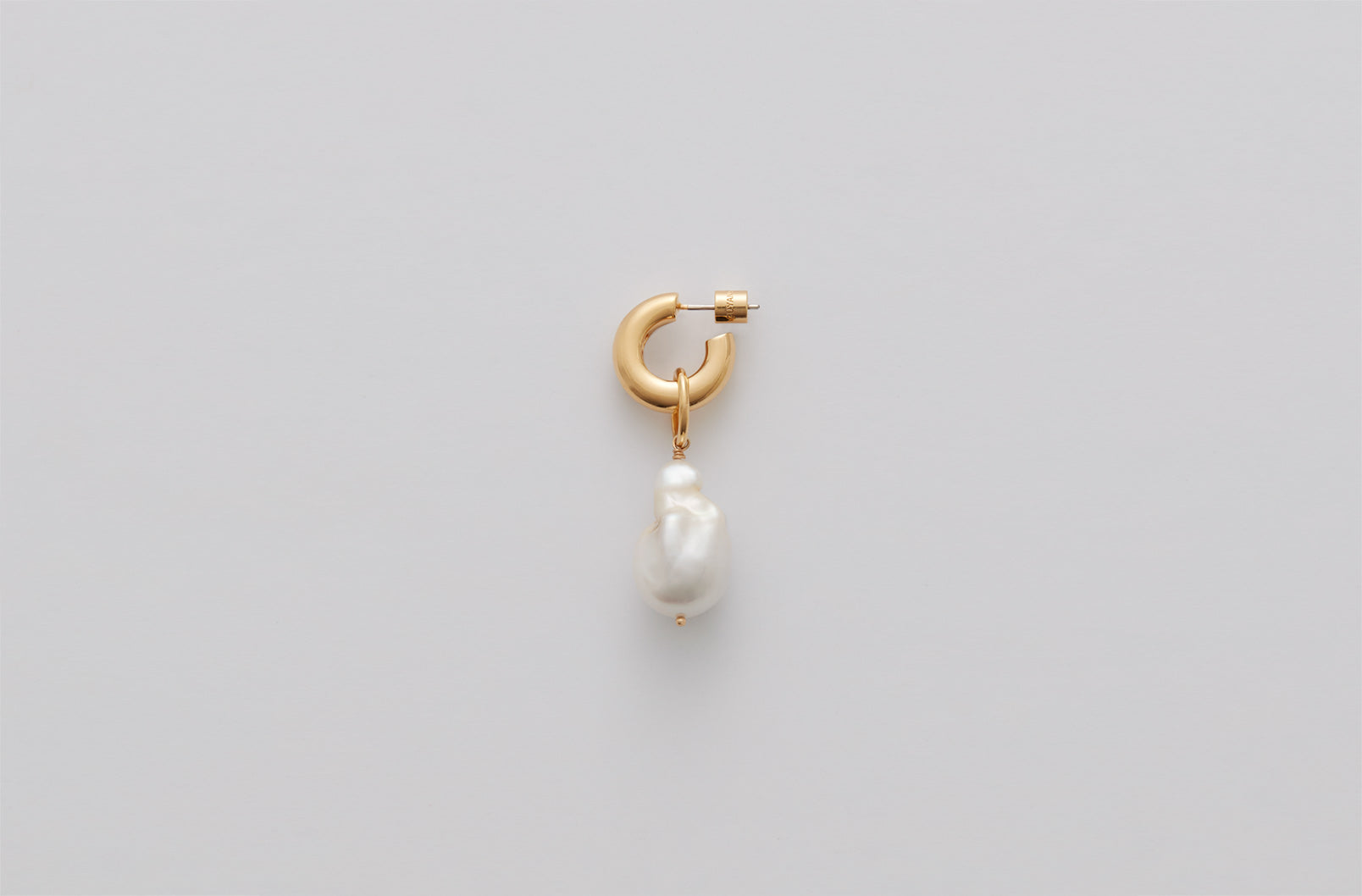 【CUYANA】☆お洒落☆ Mini Celestia Hoop Earrings Celestia Hoop Earrings – Cuyana