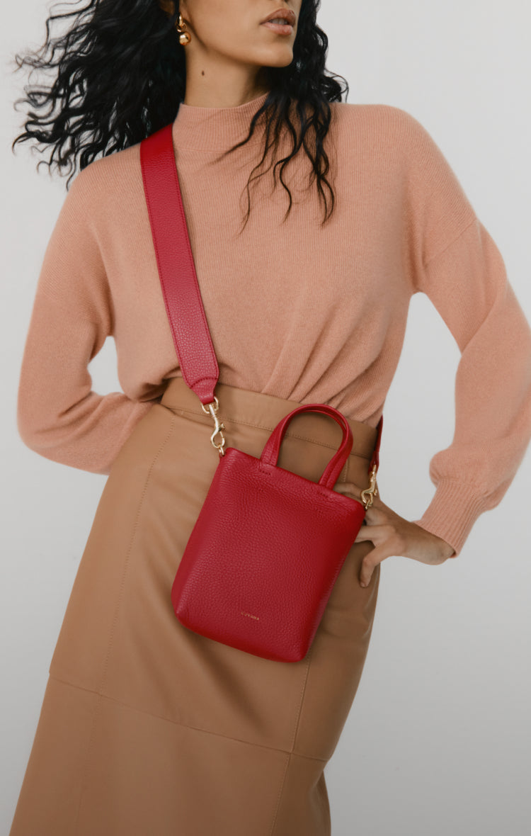 Cuyana Double Loop Bag Review : r/handbags