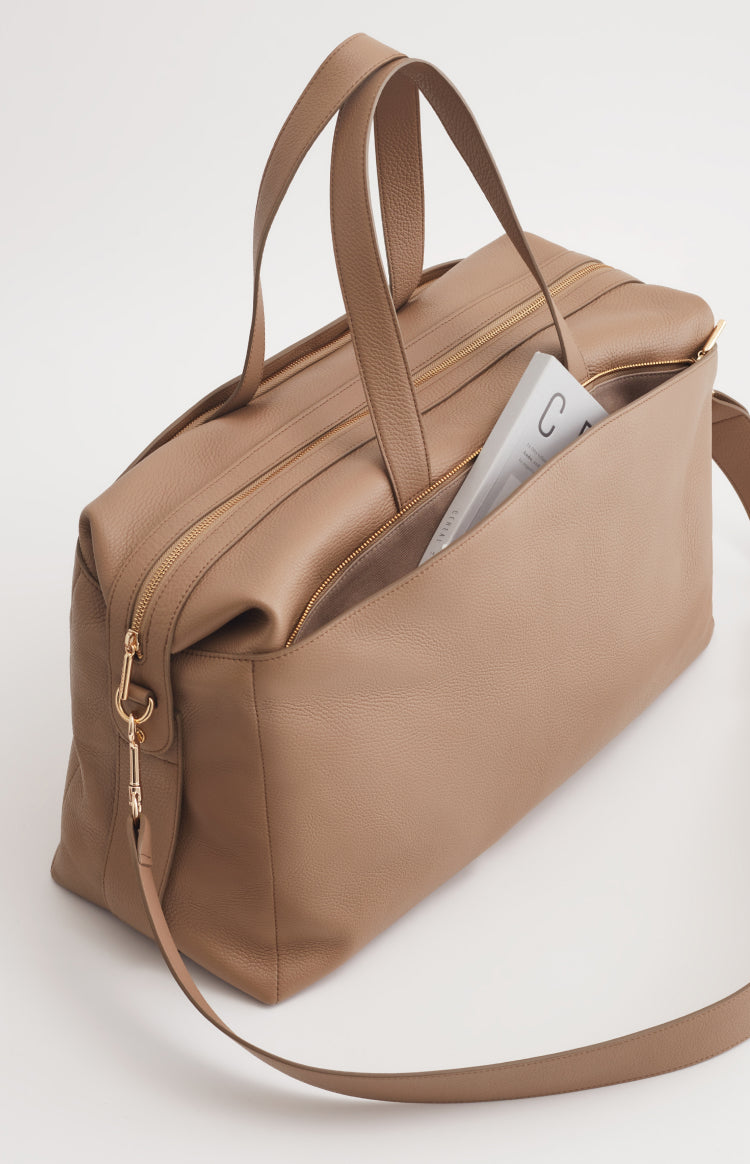 Cuyana store travel bag