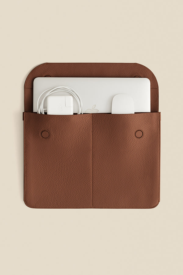 Dark Chestnut / One Size