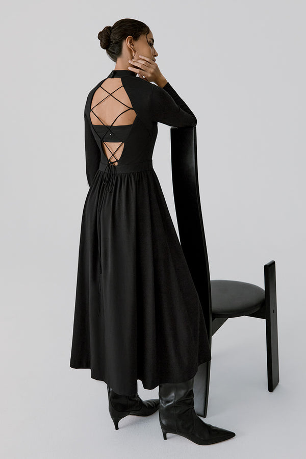 Black / Medium