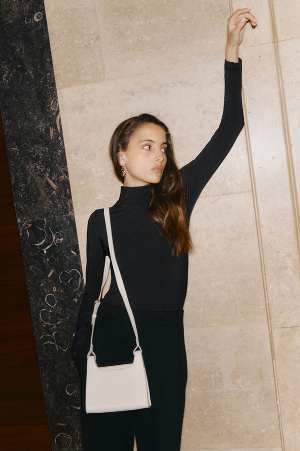 Black / Large