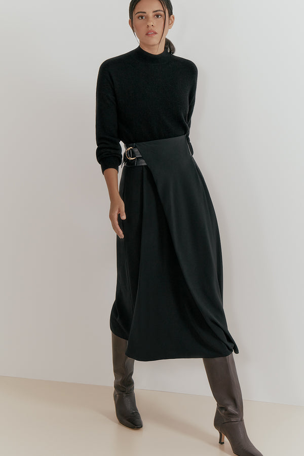 Black / Large