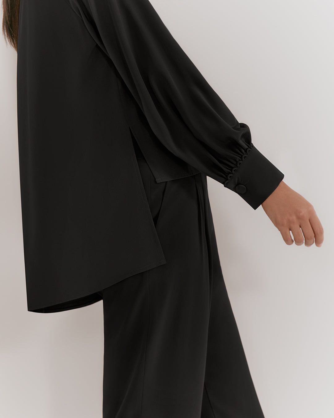 Silk Leather Cuff Shirt – Cuyana