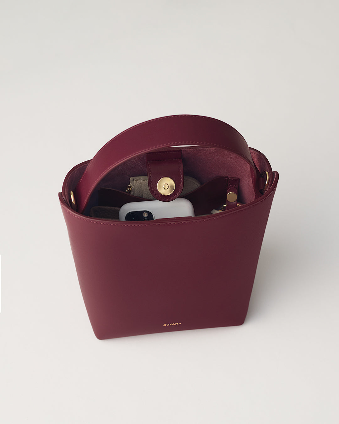 Mini Totes and Crossbodies – Cuyana