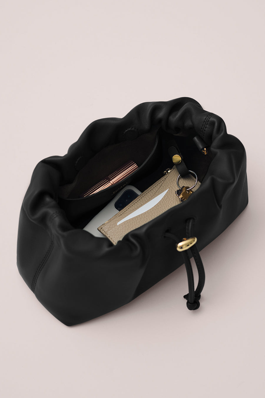Black / One Size