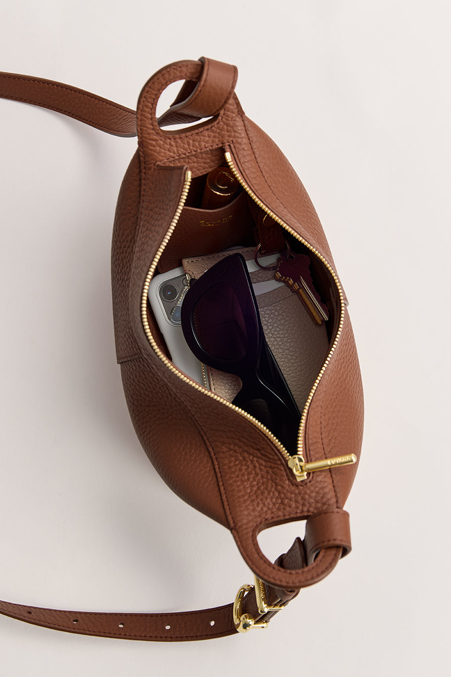Dark Chestnut / One Size