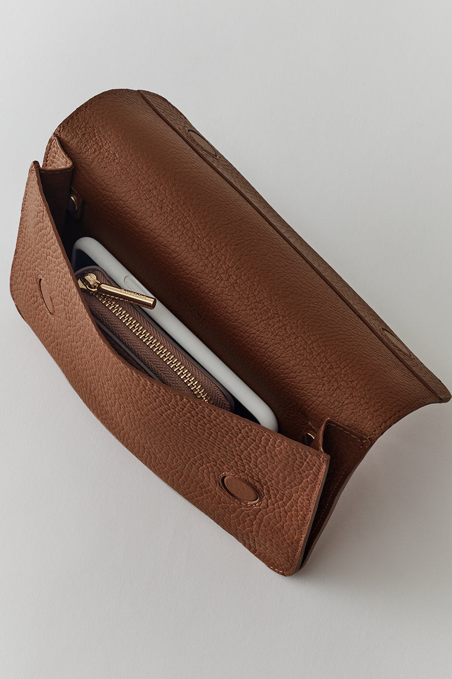 Dark Chestnut / One Size
