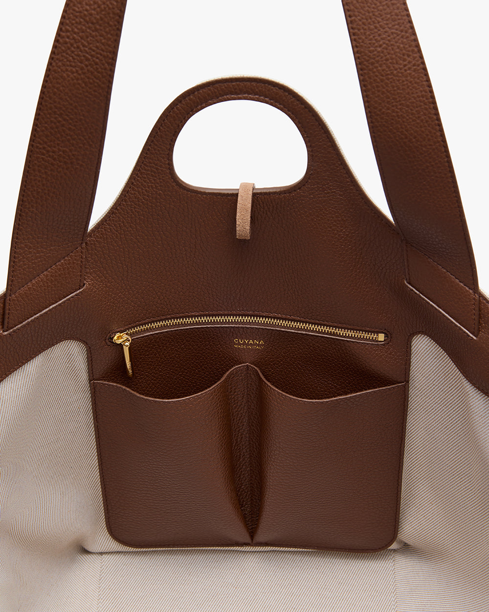 Open tote bag with inner pockets and a zippered compartment