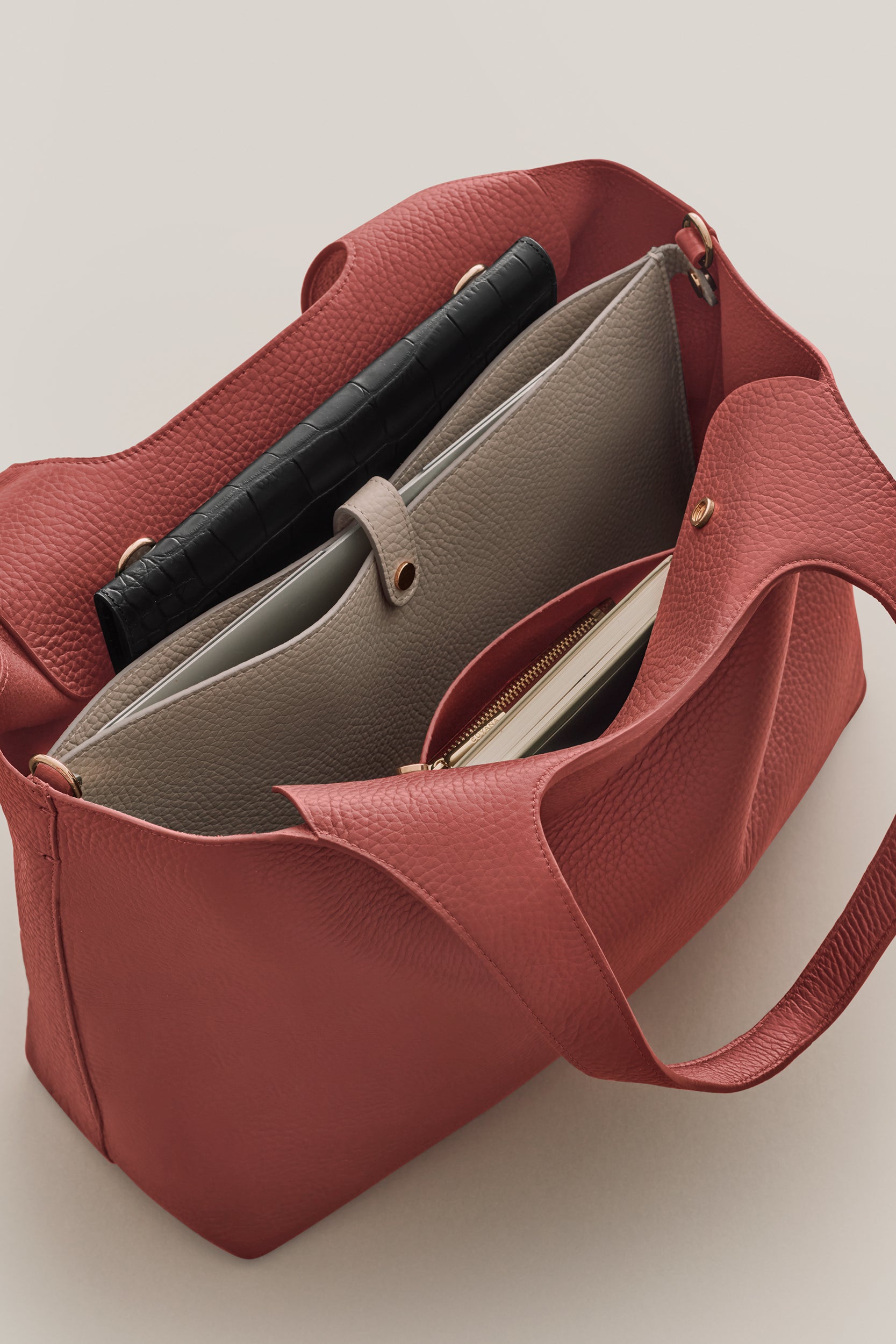 Dark Terracotta / One Size