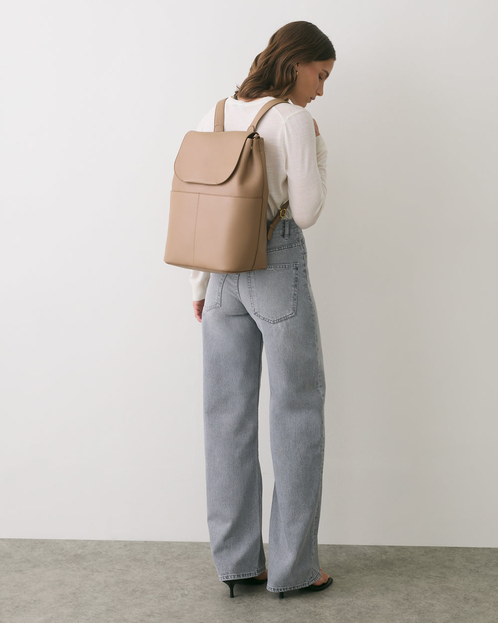 Leather Backpack 16-inch – Cuyana