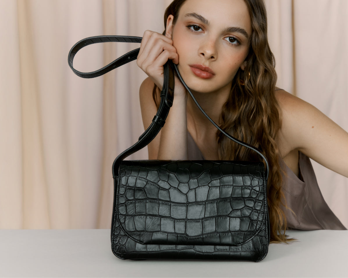 Cuyana 2025 croc embossed