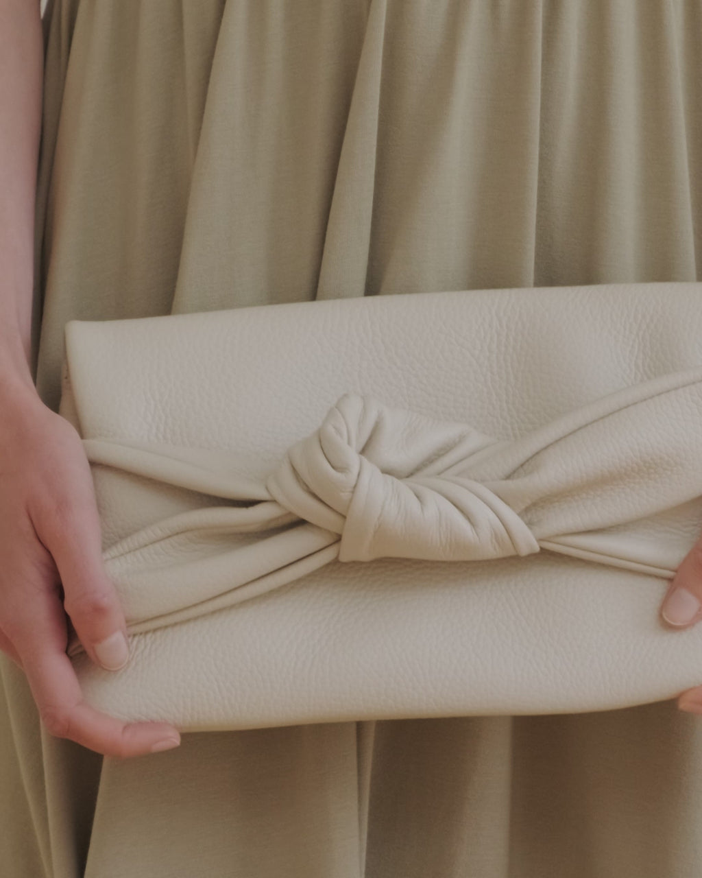 Mini Bow Bag (Shimmer) – Cuyana