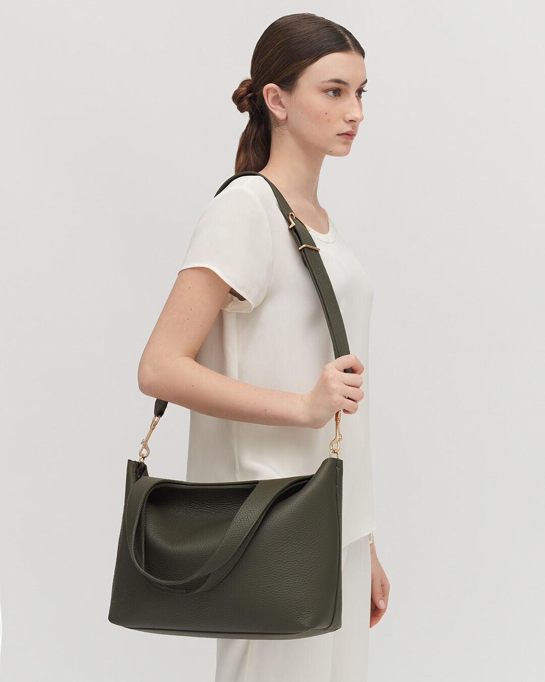Cuyana top zip sale satchel