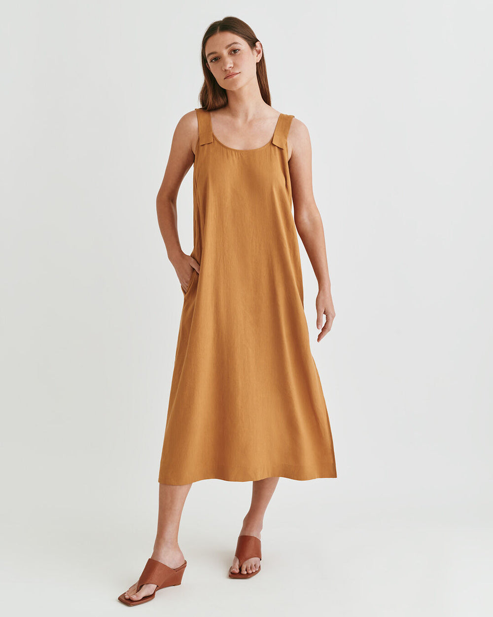 12 STOREEZ sleeveless linen-cotton maxi dress - Brown
