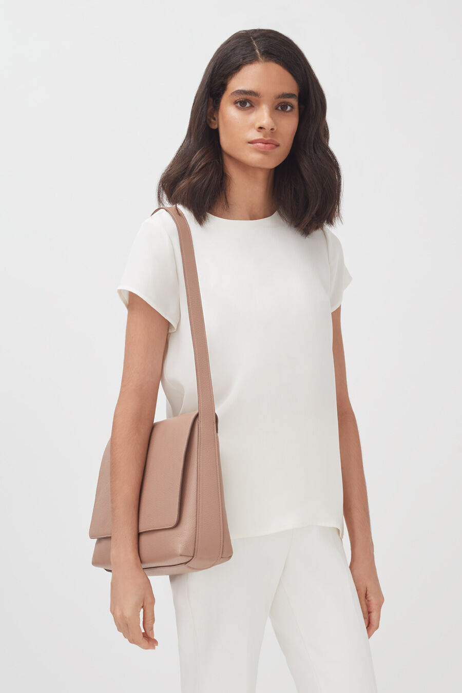 Messenger Bag 16inch Cuyana