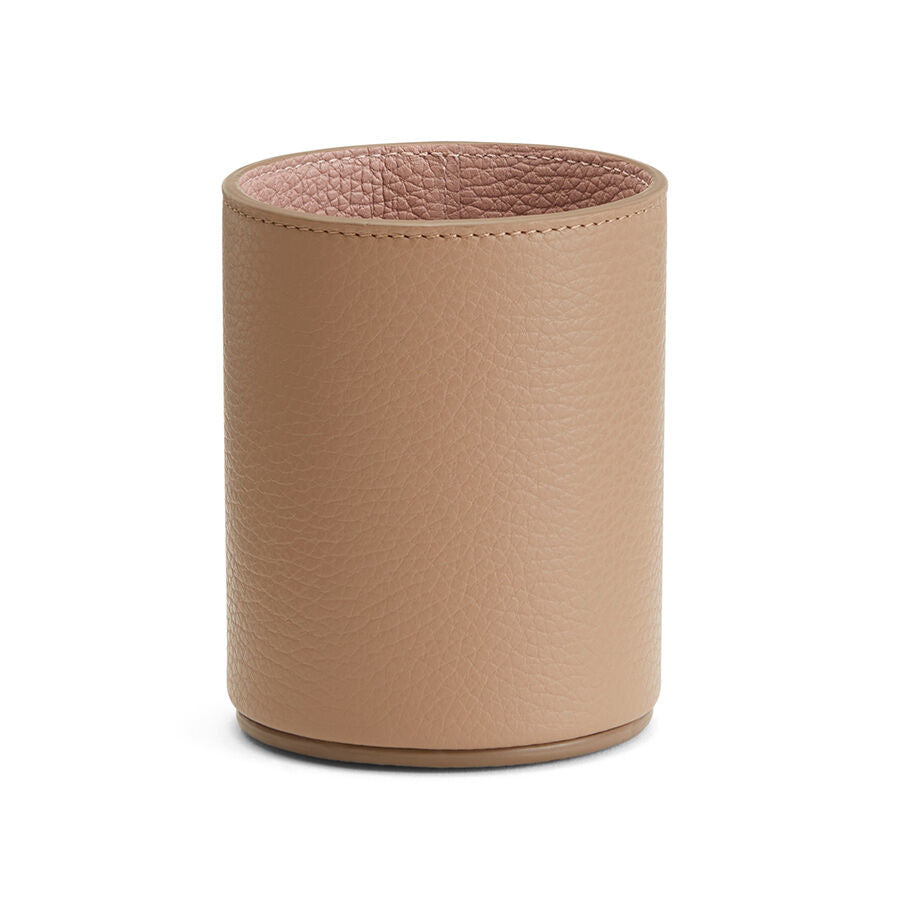 Pebbled leather organizational cup