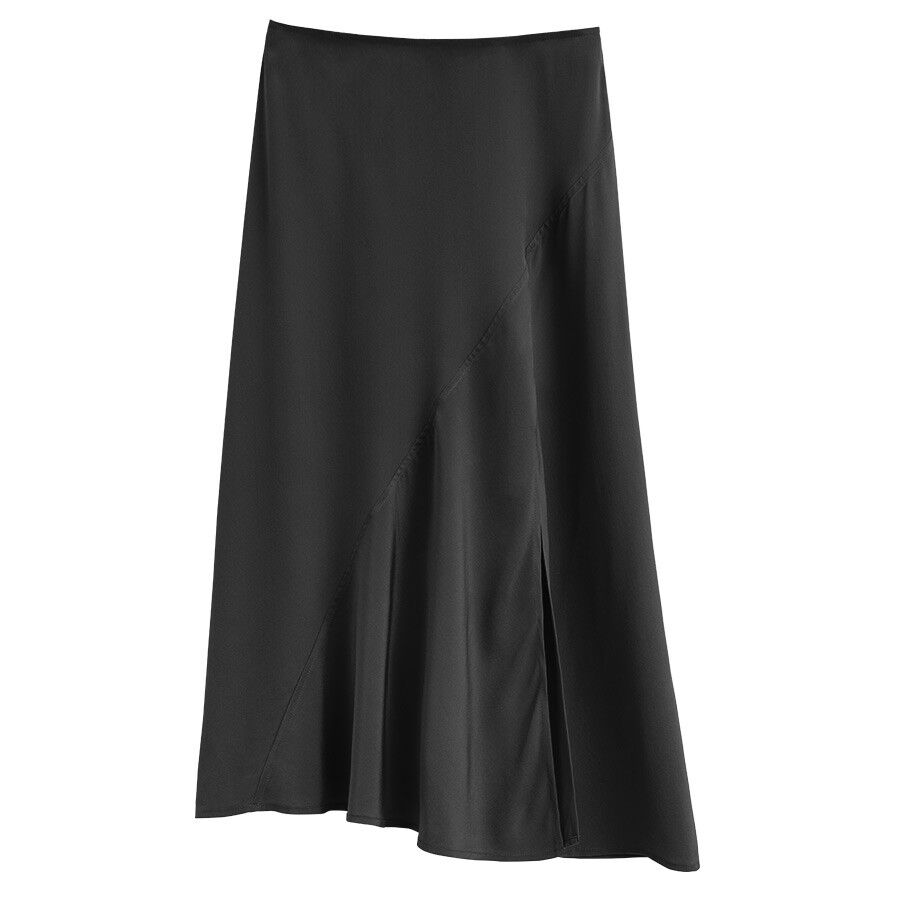 Long skirt with an asymmetrical hemline